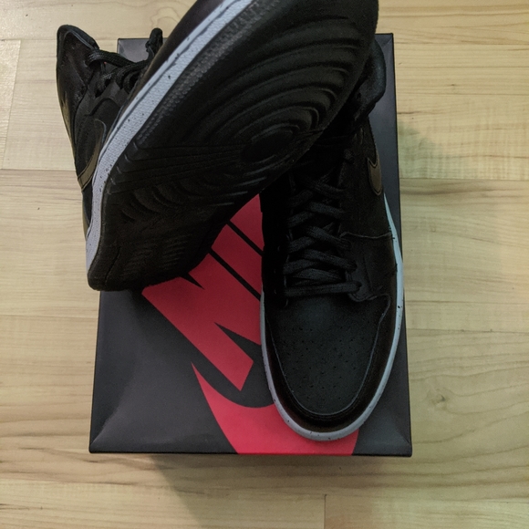 Nike Air Jordan 1 NYC - Picture 2 of 4